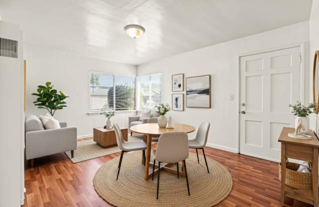 Renovated 1-Bedroom with Gated Parking  Garbage Paid! - 2351 88th Avenue, Oakland, CA 94605