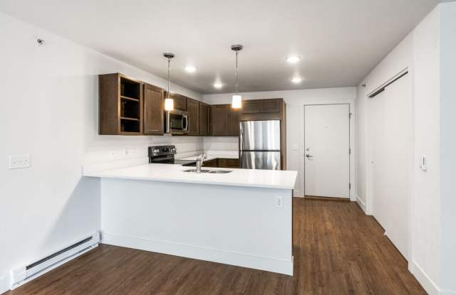 The Explorer Unit at Creekside – A Perfect Retreat for Outdoor Enthusiasts and Modern Living *Rent Special* photos photos