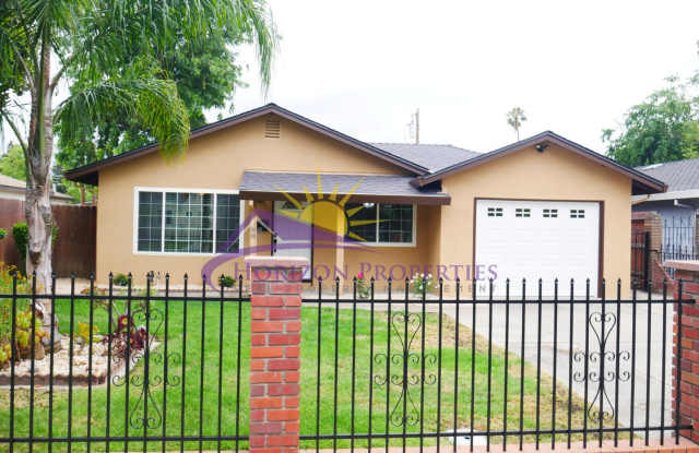 Remodeled 3 Bed 1 Bath 900sqft home in West Sacramento photos photos