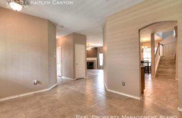 23231 Kaitlyn Canyon Gallery 2