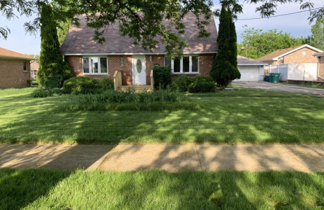 8201 Rutherford Avenue - 8201 Rutherford Avenue, Burbank, IL 60459