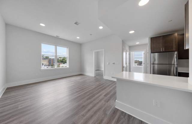 660 GRAND ST photos photos