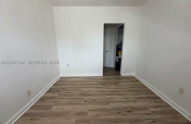 1510 NW 68th St Gallery 3