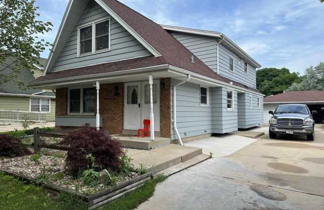 5270 S 26th St - 5270 South 26th Street, Milwaukee, WI 53221