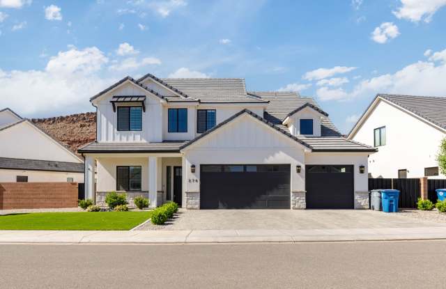 Beautiful 5 Bed 3.5 bath near Sunrise Valley Park In Washington. photos photos