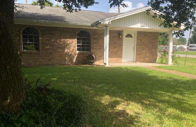 3504 AVENUE D - 3504 Avenue D, Nederland, TX 77627