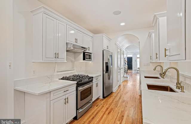 427 S EDEN Street photos photos