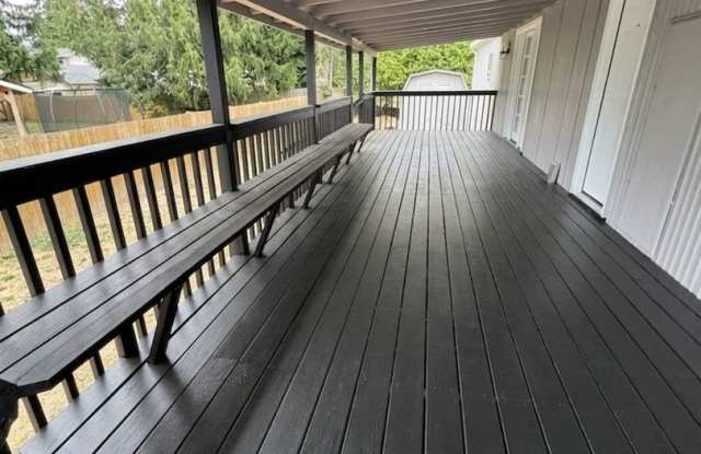 3 BEDROOM 2 BATHROOM FOR RENT Gallery 1