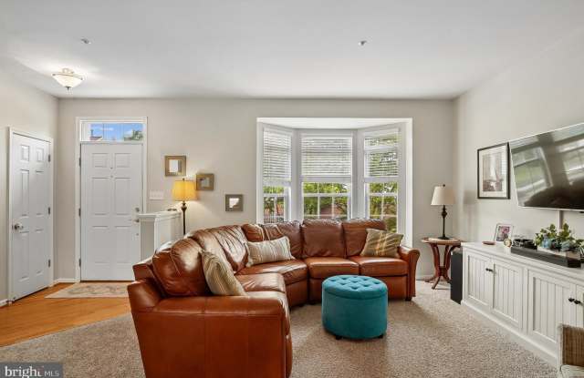 3836 GLEBE MEADOW Way Gallery 4