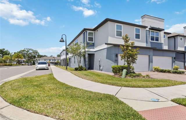 2249 SHADOWLAND LOOP photos photos