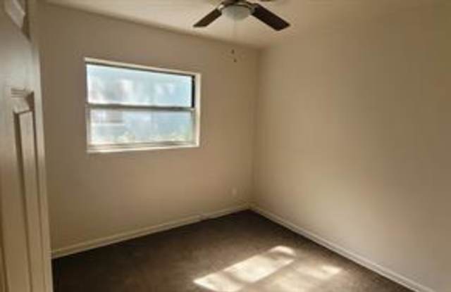 3743 Peachtree St - 3743 Gallery 3