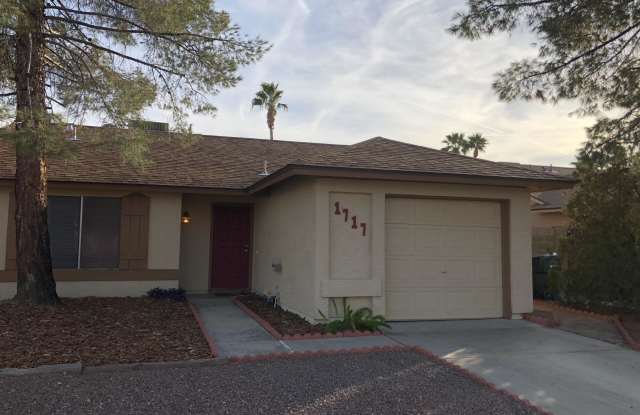 1717 E BEVERLY Lane - 1717 East Beverly Lane, Phoenix, AZ 85022