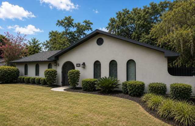 Spacious 4-Bedroom Home in Desirable Woodfields – Comfort, Space & Prime Ocala Location photos photos