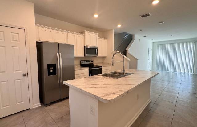 New Townhome for Rent In Equinox East! - 8281 Zenith Circle, Jacksonville, FL 32256 New Townhome for Rent In Equinox East! - 8281 Zenith Circle, Jacksonville, FL 32256