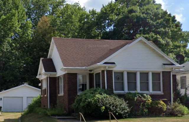 1713 West Church Street photos photos