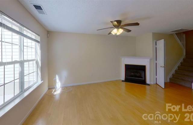 482 Robin Reed Court Gallery 3