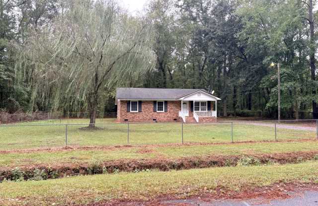 1852 Buck Reynolds Road Gallery 1
