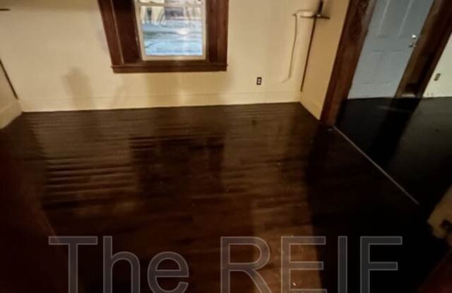 1416 Ward St photos photos
