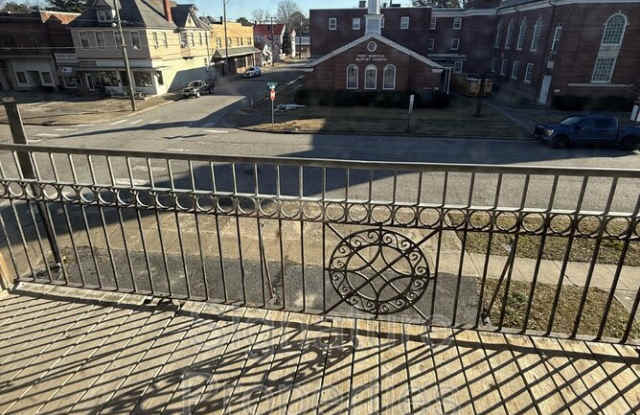 2711 Detroit St photos photos