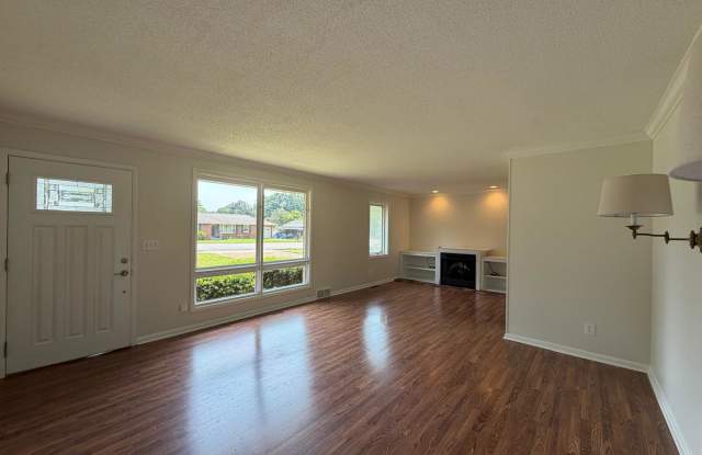 524 Graycroft Drive Southwest Gallery 2
