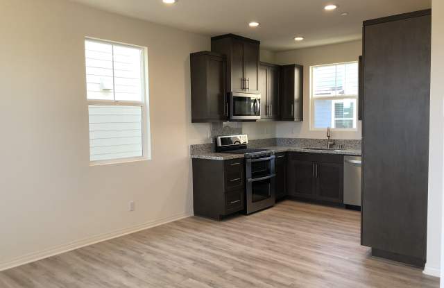 517 Sandpiper Way - 517 Sandpiper Way, Imperial Beach, CA 91932