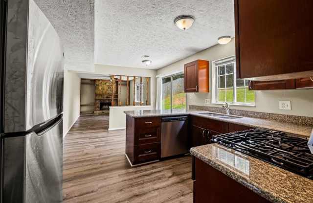 5100 Rockborough Trail Gallery 3
