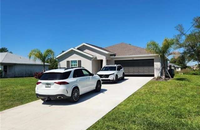 424 Progress Avenue photos photos