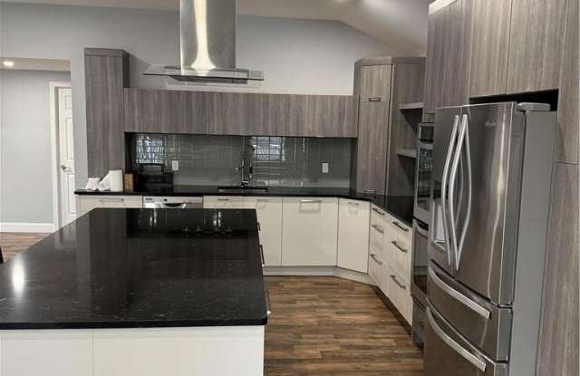 6935 Weaversville Road Gallery 3