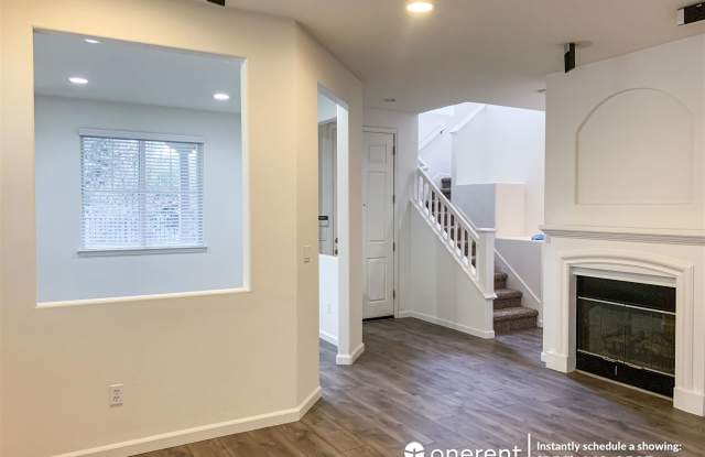 658 Woodland Terrace Gallery 4