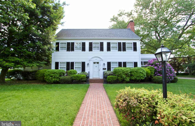 104 BAYARD AVENUE photos photos