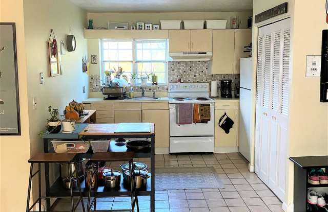 8 Robinwood Ave - 5 - 8 Robinwood Avenue, Boston, MA 02130 8 Robinwood Ave - 5 - 8 Robinwood Avenue, Boston, MA 02130