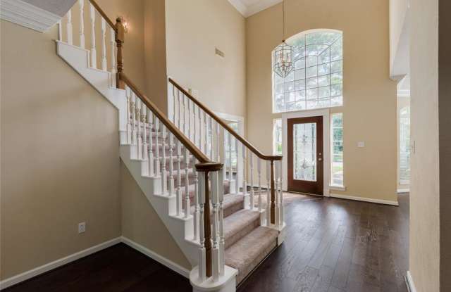 5611 Olympiad Drive Gallery 3