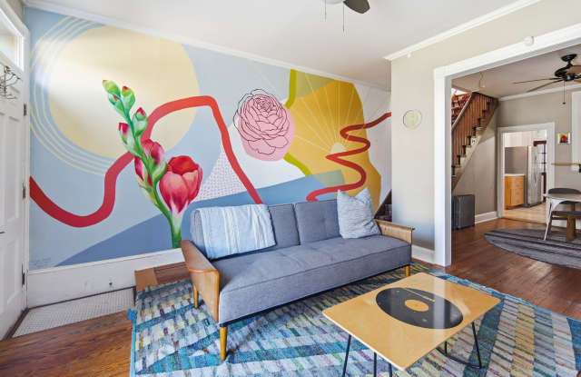 305 West 31st Street photos photos