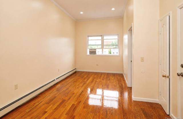 1726 Linden Boulevard Gallery 3