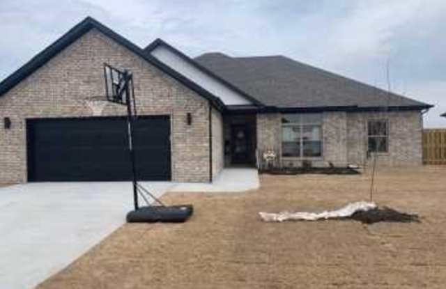 1036 Laux  LN - 1036 Laux Lane, Pea Ridge, AR 72751