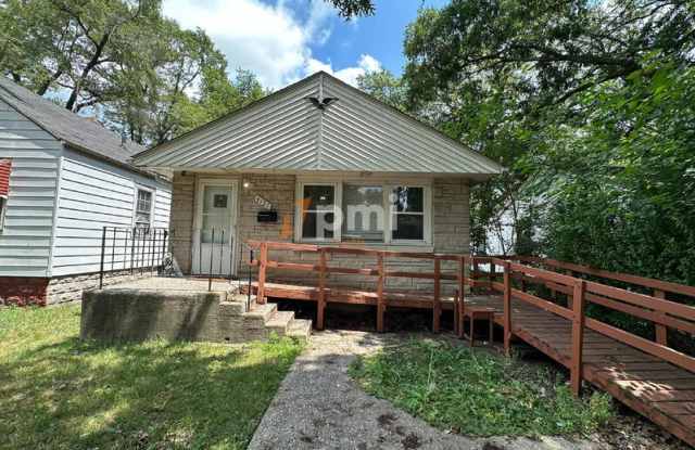 4137 Grant St photos photos