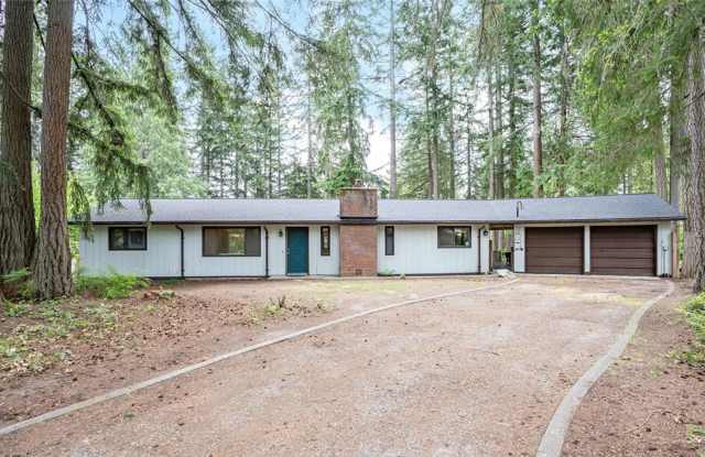 Spacious Rambler Retreat Nestled on an Acre Scenic Gig Harbor Area photos photos
