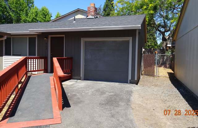 Newly Remodeled 3 Bedroom 1 Bathroom Ranch Style Home photos photos