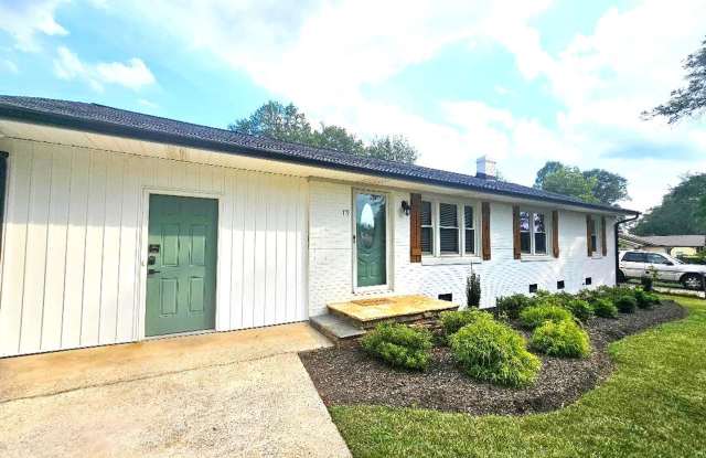 3 Bedroom home minutes from Prisma Health and Downtown Greenville photos photos