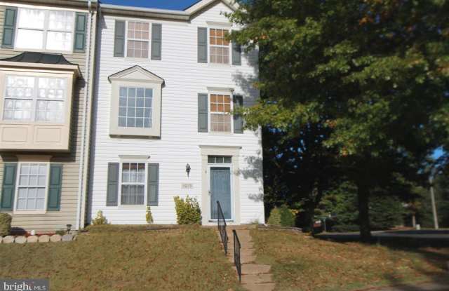 3219 ANTRIM CIRCLE - 3219 Antrim Circle, Cherry Hill, VA 22026