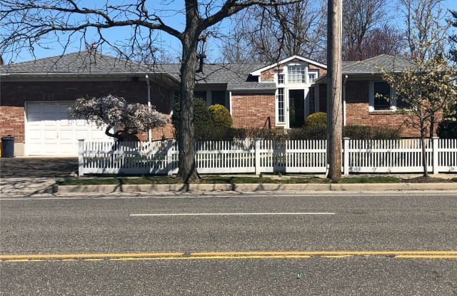206 Central Avenue - 206 Central Avenue, Bethpage, NY 11714