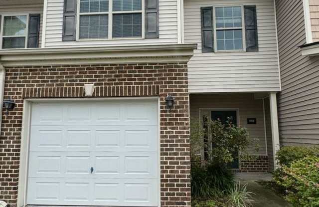 Renovated Townhome in Live Oak. Available mid January. photos photos