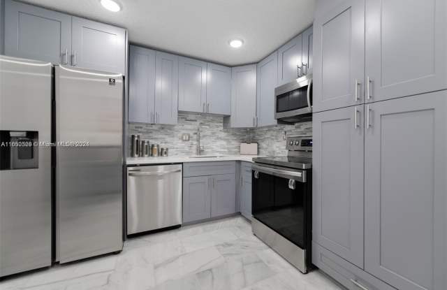 3161 S Ocean Dr photos photos