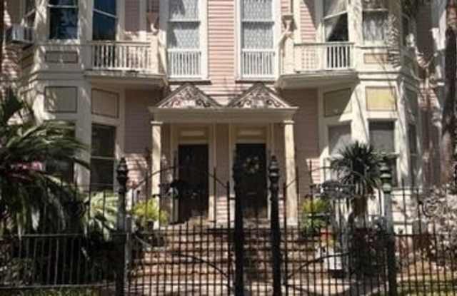 3219 PRYTANIA Street photos photos