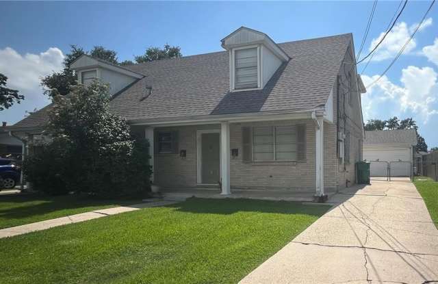 736 BEVERLY GARDEN Drive Lower photos photos
