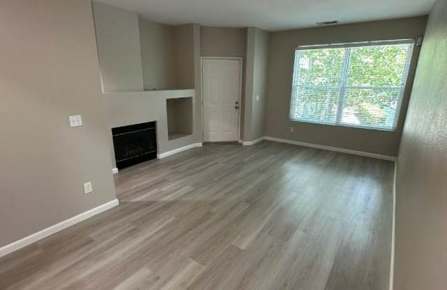 Nor Cal Realty Inc, 3 bedroom 3 bath townhouse with 2 car garage Gallery 3