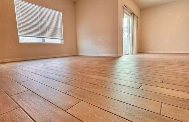 8244 SW 60TH Road Gallery 3