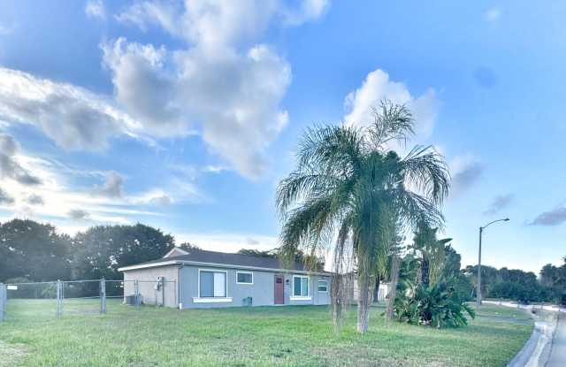1650 SE Burning Lane photos photos