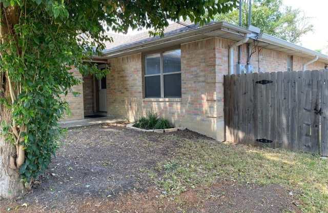 2744 N Heynis Gallery 3