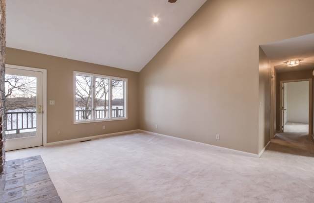 270 Cheestana Way, Lakefront Living - AVAILABLE NOW Gallery 4